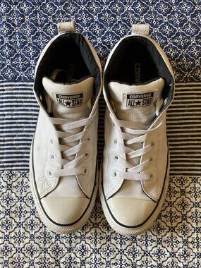 *EUC* Men's Leather Converse 8
